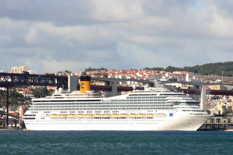 El Costa Magica en la bella ciudad de Lisboa CRUCEROS LISBOA